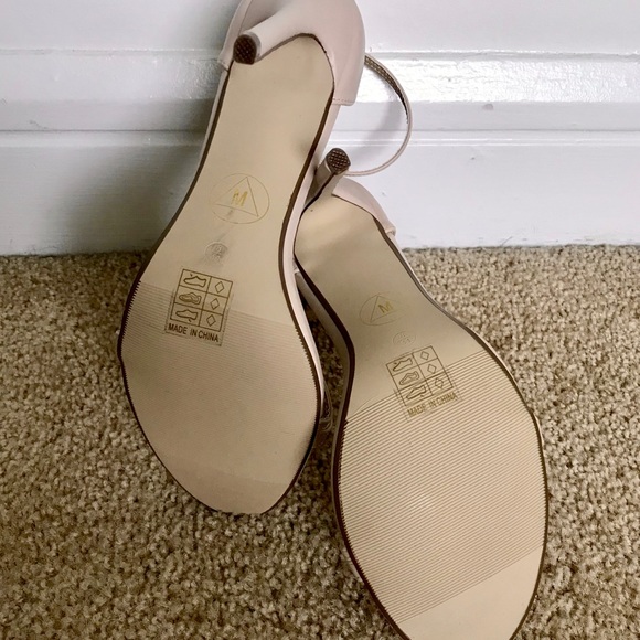 Nude Sandals - Picture 2 of 6